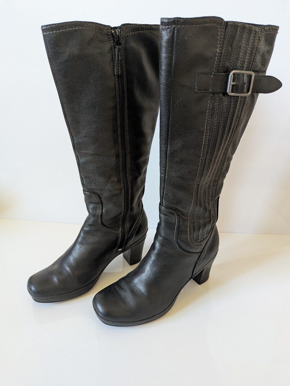 Clarks Artisan Black Leather Knee High Heeled Boots, size 7.5
